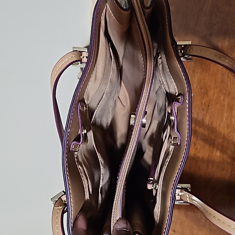 Purse - Picture 3 of 3